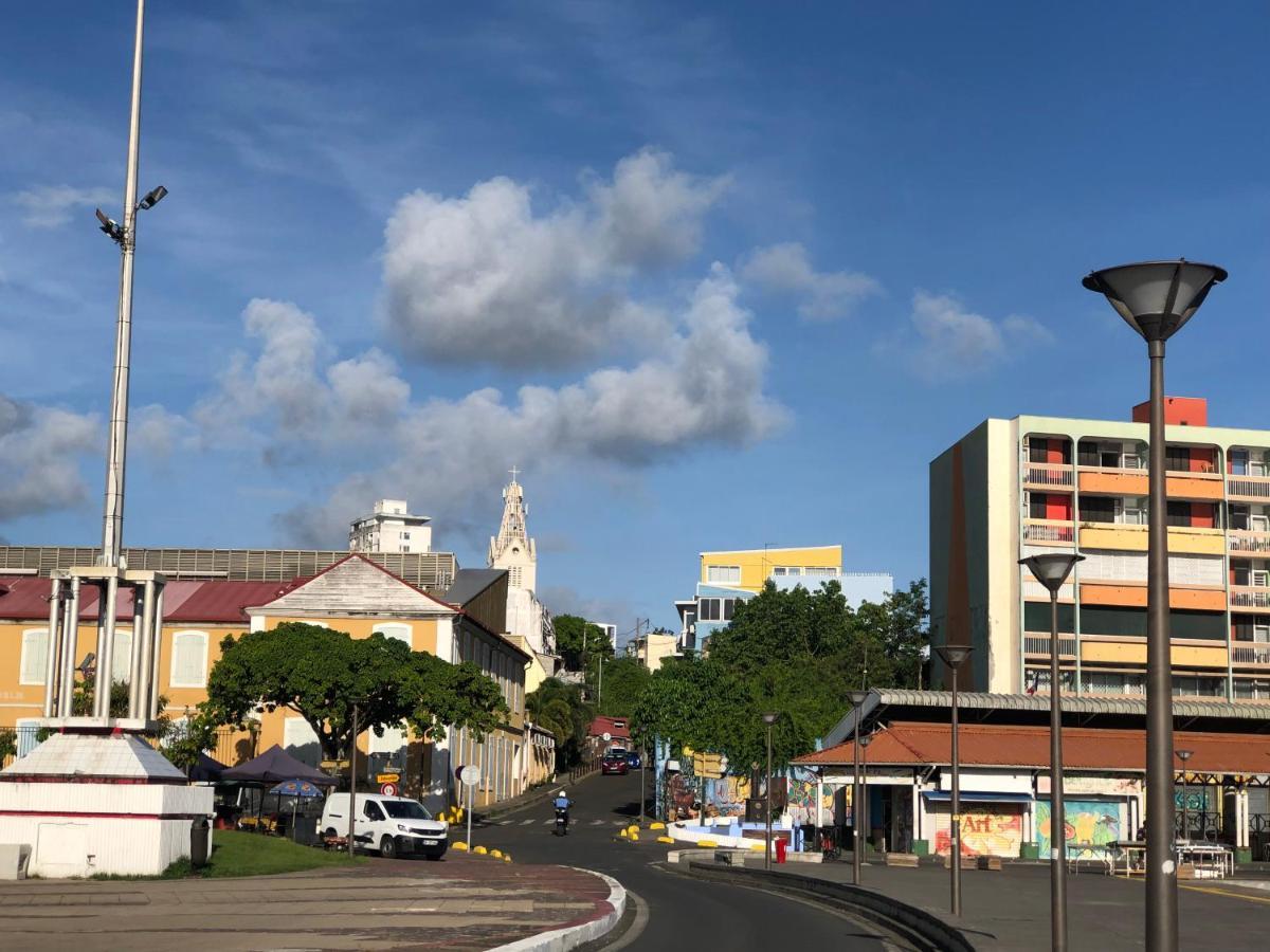 Appartement Avec Vue Panoramique De Pointe-A-Pitre Luaran gambar
